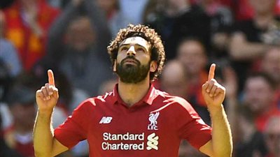 محمد صلاح يقوم هجوم ليفربول في مواجهة نابولي