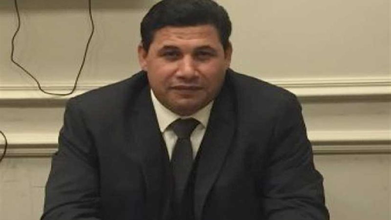 المحافظين يطالب وزير