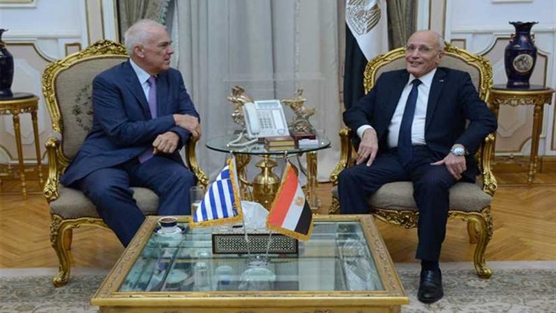 العصار يبحث مع سفيراليونان