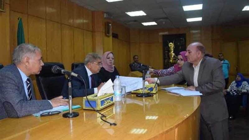 محافظ المنيا للمواطنين: