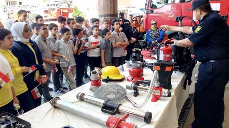 استمرار زيارة طلبة