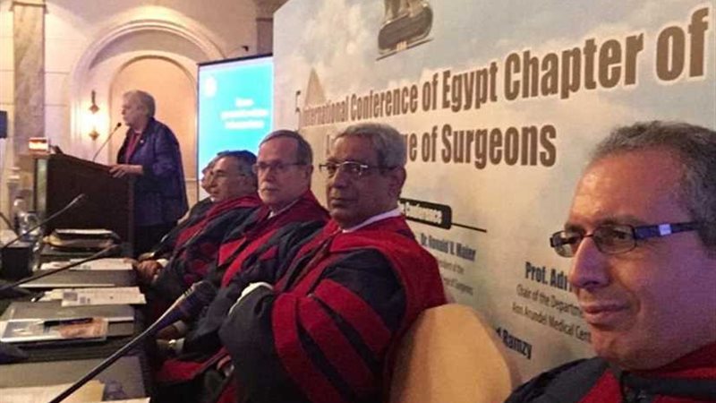 الجراحين الأمريكية