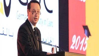 افتتاح معرض للفن التشكيلي بالجامعة الألمانية بالقاهرة بمشاركة 47 فنانا