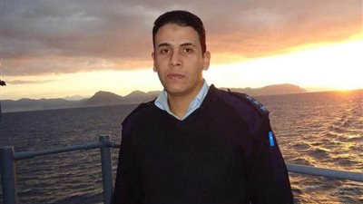 زوجة شهيد نقيب مهندس بحرية: اعتبره عريس الجنة.. ونجلته 