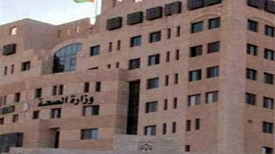 جيش الاحتلال الإسرائيلي يقتل فلسطينيين في سيارة إسعاف شرق غزة