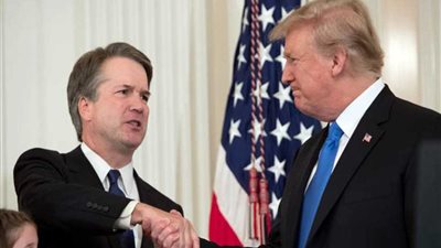 مرشح ترامب للمحكمة العليا يفوز بتصويت أولي بمجلس الشيوخ