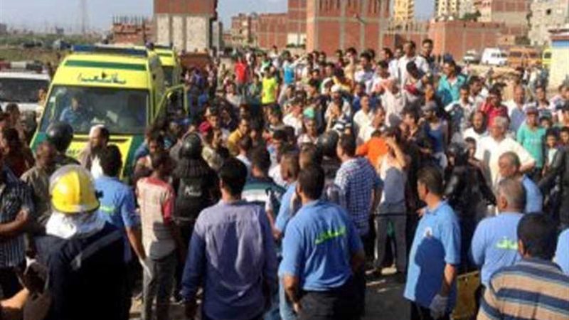 إصابة 16 شخصا في