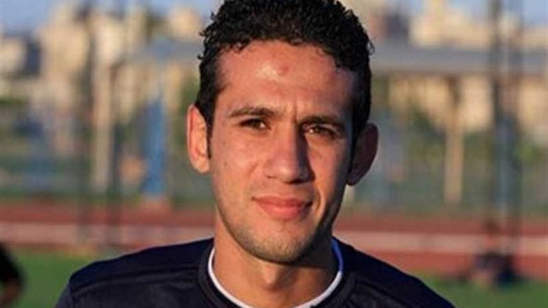 الأهلي يعلن ضم لاعب