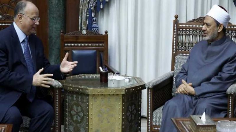 خلال لقائه شيخ الأزهر..