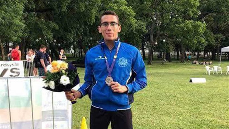 بطل العالم في الخماسي