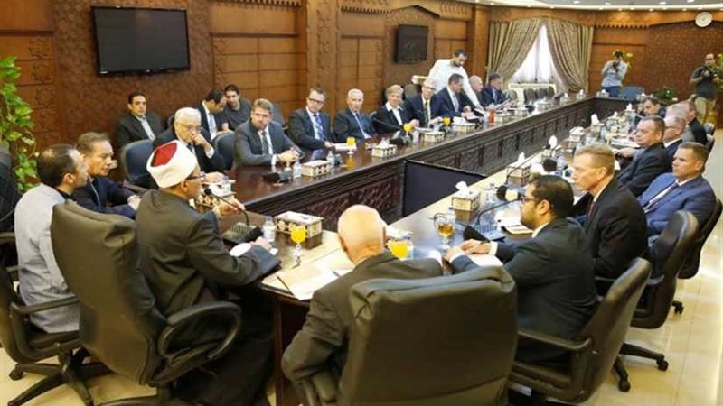 وكيل الأزهر يلتقي