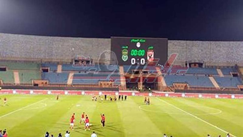 حضور جماهيري ضعيف