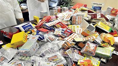 ضبط مديرة صيدلية بالإسكندرية تتاجر في الأدوية مجهولة المصدر