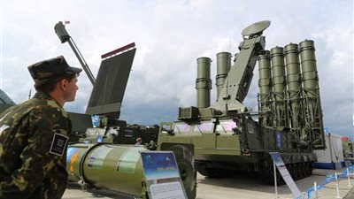 الكرملين يؤكد تسليم صواريخ 