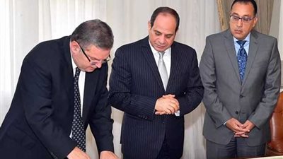 الرئيس السيسي يوجه بتنفيذ خطة تطوير شركات قطاع الأعمال العام