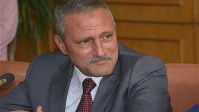 محافظ الإسماعيلية: نستهدف محو أمية 42 ألفا خلال عام