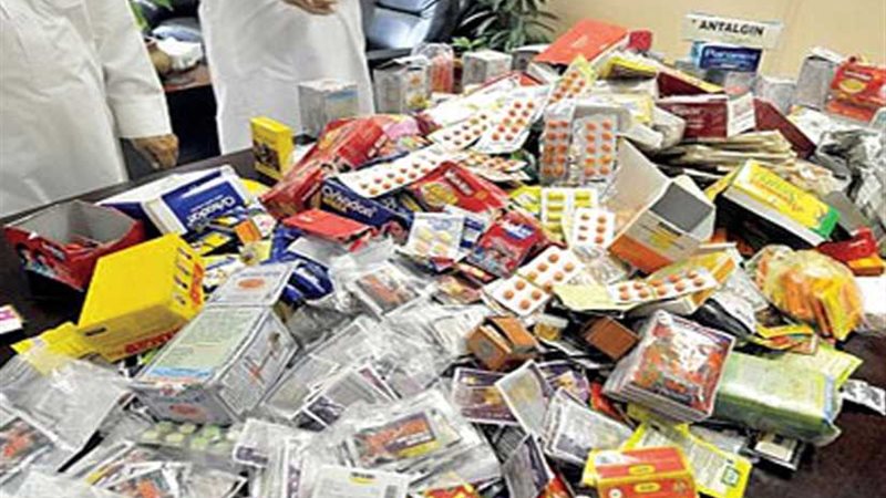 ضبط مديرة صيدلية