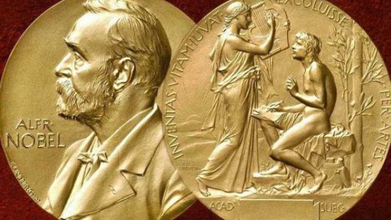 نوبل للأدب.. 8 سنوات