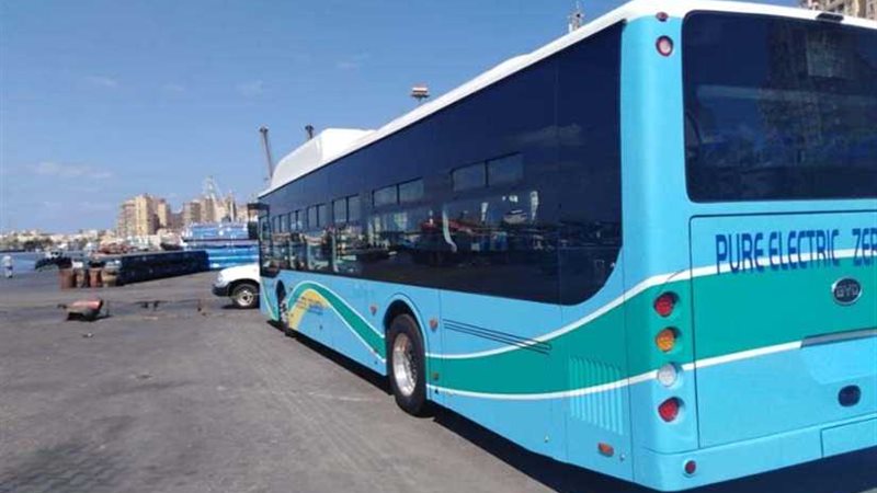 وصول أول أتوبيس يعمل