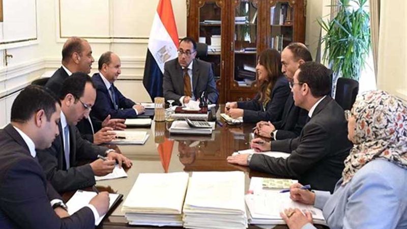 رئيس الوزراء يتابع