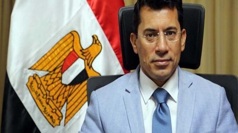 وزير الشباب والرياضة