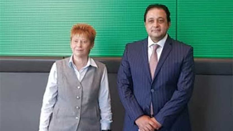 عابد يلتقي في ختام