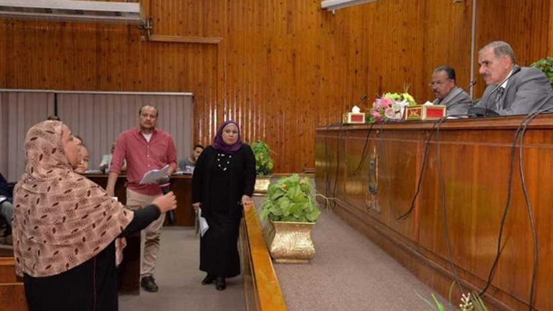 محافظ أسيوط يكرّم