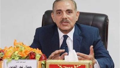 لقاء نصف شهري بين محافظ أسيوط والمواطنين.. ولجان أسبوعية للمشاكل الوظيفية