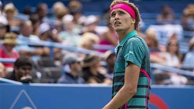 ألكسندر زفيريف يصعد لنصف نهائي بطولة شنغهاي للتنس