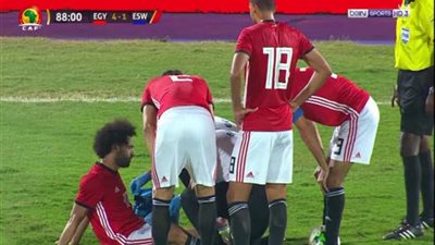 مدرب المنتخب المصري يكشف سبب إصابة محمد صلاح