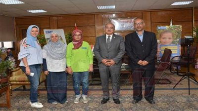 طالبة ثانوي رئيسًا لجامعة أسيوط لمدة يوم.. (صور)