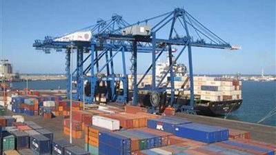 الأمن يكشف تلاعب بعض مأموري الجمرك بمستندات حاوية مستورة