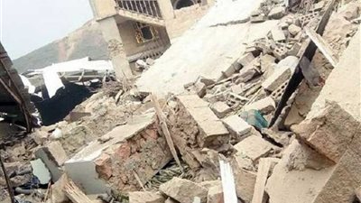 ميليشيات الحوثي تهجر 45 أسرة من قرية الكدمة بمحافظة تعز