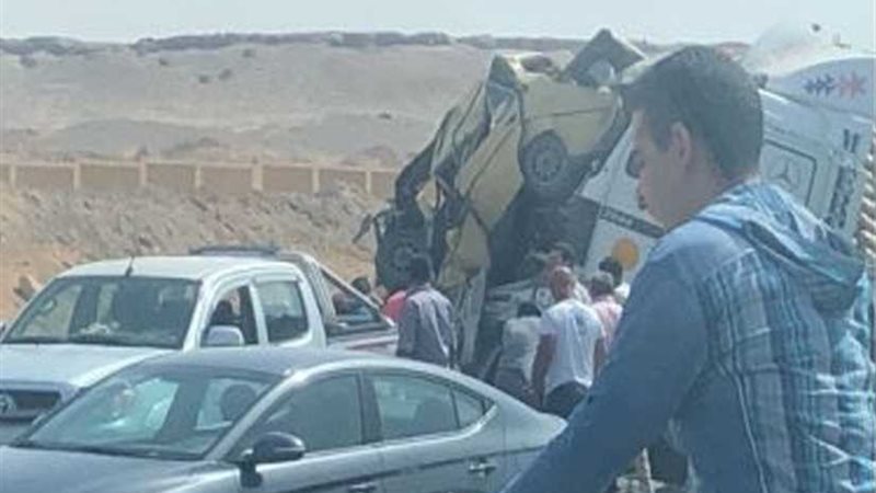 مصرع 6 أشخاص وإصابة