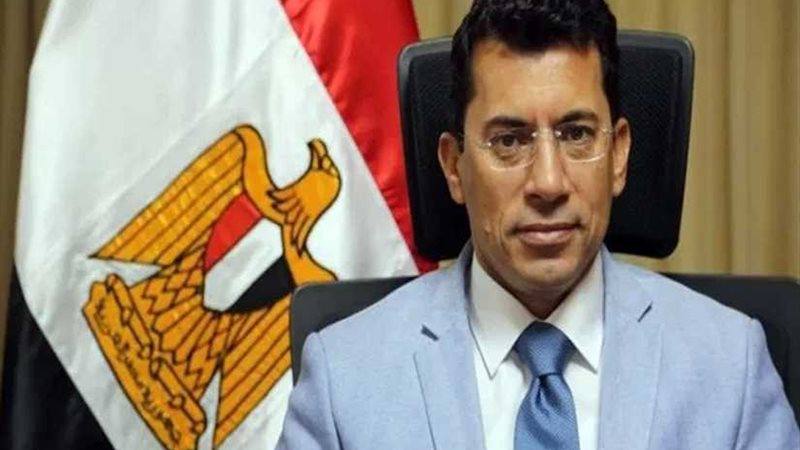 وزير الشباب والرياضة