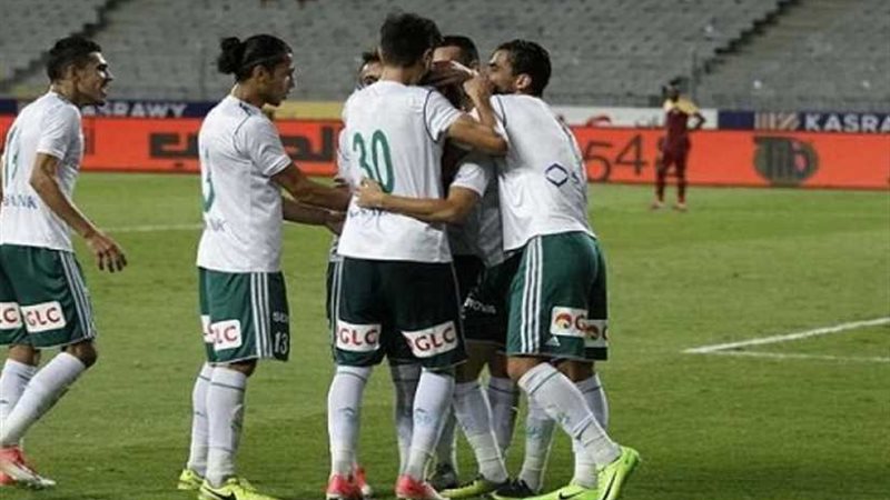 المصري بالزي الأبيض