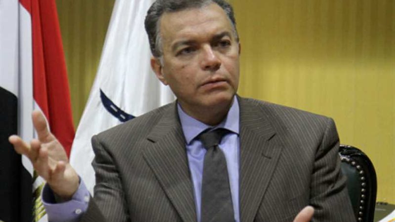 وزير النقل يقيل رئيس