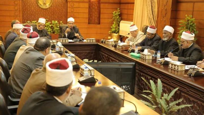 عباس: تفعيل الأنشطة