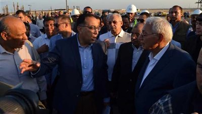 رئيس الوزراء يتفقد المنصورة الجديدة