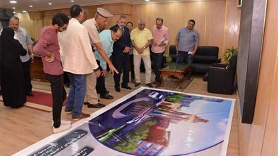 محافظ أسيوط يستعرض المقترح النهائي لتطوير وتجميل ميدان المجذوب 