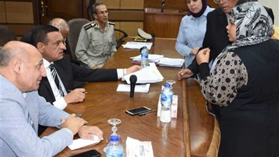 محافظ البحيرة يلتقى27 مواطناً خلال لقائه الدوري (صور)