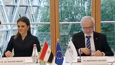 مصر وبنك الاستثمار الأوروبي يوقعان اتفاقا.. بـ214 مليون يورو