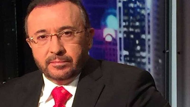 مذيع الجزيرة بـرأس