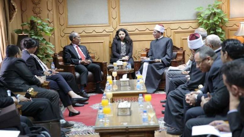 وزير الشؤون الإسلامية