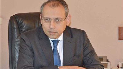 سفير مصر يبحث مع تمام سلام العلاقات الثنائية ويؤكد حرص القاهرة على استقرار لبنان