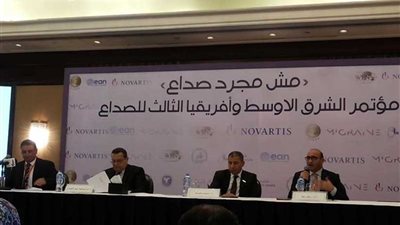 أستاذ مخ وأعصاب: 1 من كل 7 أشخاص يصابون بالصداع النصفي