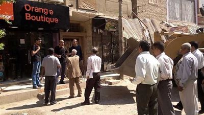 إزالة ٣٣ حالة إشغالات وإغلاق ٤ محلات تجارية بالغنايم (صور)