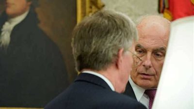 شجار بين كبار مسؤولي ترامب 