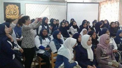 الآثار الاجتماعية والنفسية للزواج المبكر في ندوة بمركز إعلام المنيا