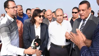 وزير الزراعة ومحافظ البحيرة يفتتحان موسم صيد أكبر مزرعة سمكية